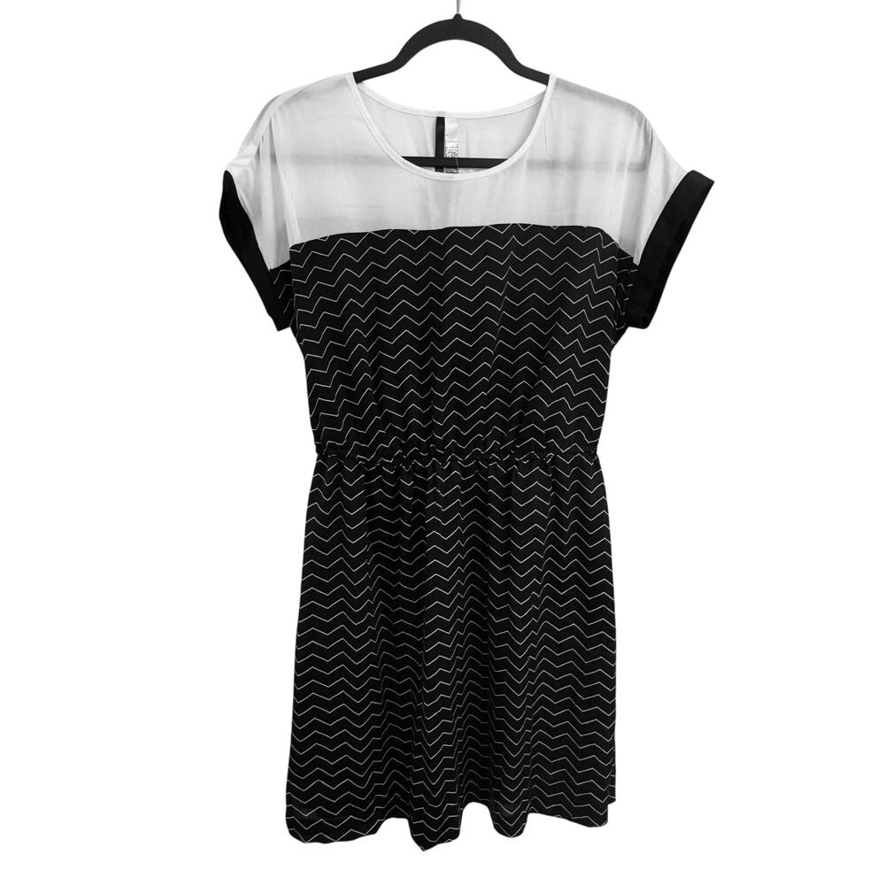 KENSIE Black & White Chevron Dress S (1365)